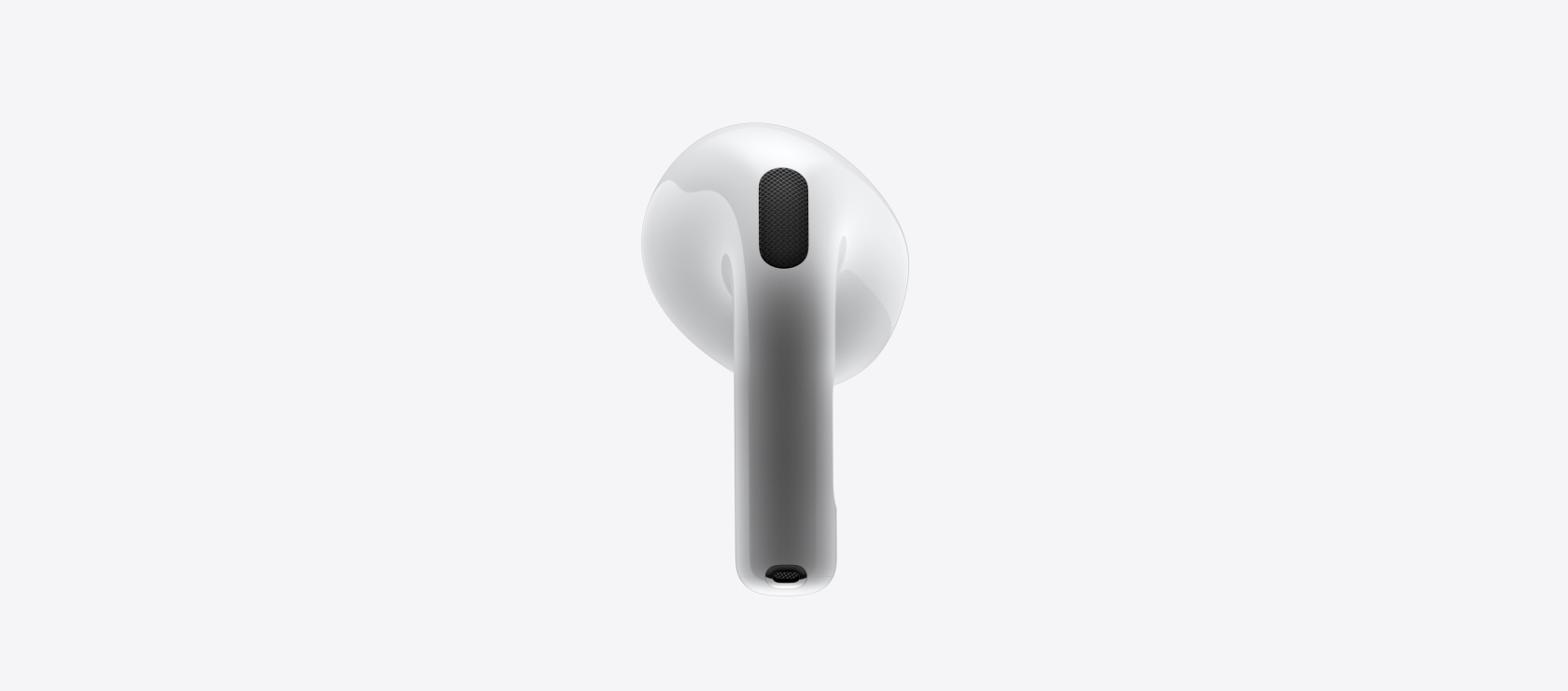 全新 AirPods 4 的正面與背面外觀特寫。